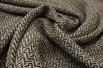christian-fischbacher-2837-labyrinth